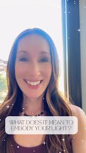 🪷 Join Eileen Marie tonight for a group energy healing session where we  will work with life force energy. Focusing