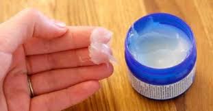 Como Usar Vick Vaporub Para Descongestionar O Nariz De Adultos E Criancas Farmaxxi