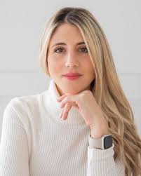 Emma Adelson (Rinaldo), Registered Social Worker, Toronto, ON, M5S