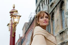 She has a few dozens of roles in her filmography but angelina jolie's father often cheated on her mother, therefor the parents separated a year after her birth, but the divorcement was officially. Bild Zu Angelina Jolie The Tourist Bild Angelina Jolie Florian Henckel Von Donnersmarck Filmstarts De