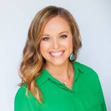 Samantha Spinks's Instagram, Twitter & Facebook