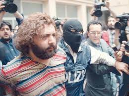 Brusca, who once stated that he had committed or ordered more than 150 murders, is most notorious for the 1992 capaci bombing in which five people were killed. Dalla Strage Di Capaci All Uccisione Del Piccolo Giuseppe Di Matteo Ecco Chi E Giovanni Brusca Corriere It