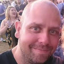 With a fairly high degree of confidence, I can say that's not the original  Banksy artwork. And that you're a cunt for believing it is.