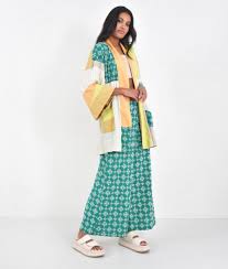 HEEL Athens Lab - Organic Cotton fashion