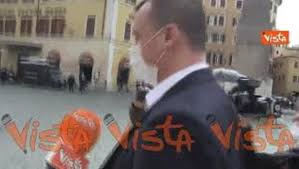 Le migliori bacheche di domenico casalino. Caccia Alla Poltrona Di Rocco Casalino Al Suo Posto Un Uomo Rai Il Tempo