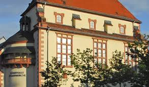 Die santander consumer bank verfügt allein in deutschland über 211 filialen. Die Museen Der Stadt Aschaffenburg