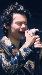 Harry On Stage Tonight Melbourne Australia April 24 2018 Harry Styles Update Harry Styles Live Harry Edward Styles