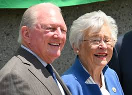 New ADEM coastal office in Mobile named for retiring director Lance LeFleur 