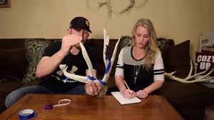 Guy eastman breaks down the process for how to score and measure a mule deer's antlers. How To Score A Mule Deer Antler Antler Trader Youtube