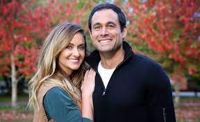 Discover jason mesnick's biography, age, height, physical stats, dating/affairs, family and career updates. Jason Mesnick Bio Age Net Worth Married Wife Family Tv Shows Job Salary Height Nationality