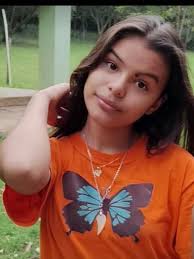 Sin palabras una hermosa paraguaya interpretado una dulce canción  folclórica del Paraguay