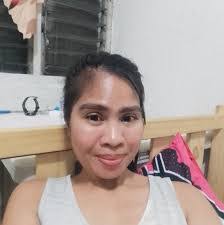 Anne Budlong's Instagram, Twitter & Facebook