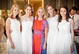 Before meeting her husband emily dated singing superstar michael bublé, who she met in 2005. First Look At Emily Blunt S Sister In Stunning Bridal Gown As She And Her Bridesmaids Pose With Designer Nanette Lepore Daily Mail Online