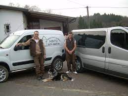 Service rund ums haus wunderlich ug (haftungsbeschränkt) ist nach einschätzung der creditreform anhand der klassifikation der wirtschaftszweige wz 2008 (hrsg. Alles Rund Ums Haus Service Hintz