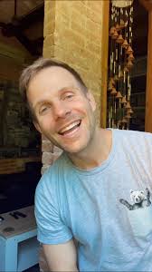 I am overwhelmed with love! THANK YOU! #loveislove #tomgossmusic  #gaysongwriter #queerart #positivemusic #joyseeker #joymaker #lgbtq  #indieartist #indiemusic #thankyou #gratitude #shorts