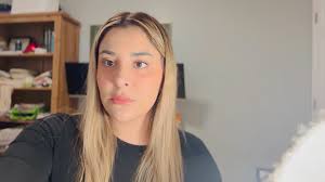 Hello from Canada ! Do you guys think I could sing country ? Here a little  cover of one of my favourites songs