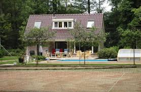 Oldebroek (pronunciation ) is a municipality and a town in the province of gelderland. Sehr Luxurioses Ferienhaus In Oldebroek Auf Der Veluwe Mit Schwimmbad Tennisplatz Hottub Und Zierteich Einferienhausmieten Com