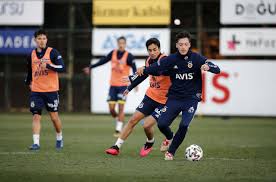 Enes malik aslan 8.344 views7 years ago. Mesut Ozil Derbiyi Iple Cekiyor Panorama News