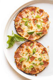 What if you can eat pizza without feeling guilty, lethargic or gaining weight? Keto Mini Cauliflower Thin Pizzas Tastes Lovely
