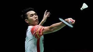 The van carrying five people was on its way to kuala lumpur international airport when it crashed into the back of a lorry early on monday. World No 1 Shuttler Kento Momota Suffers Minor Injury In Road Accident Other News India Tv