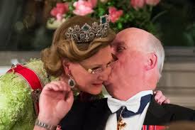 Dronning sonja og kong harald fyller 80 år i 2017. 30 Ar Pa Tronen Kaerligt Kongepar Avisen Dk