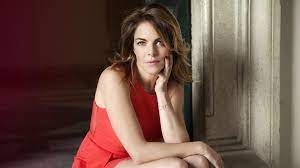 Claudia gerini is beautiful italian actress and model known for her performance in many italian claudia gerini è federica angeli nel film a mano disarmata, tratto dal libro autobiografico della. A Mano Disarmata La Data Di Uscita Del Film Con Claudia Gerini