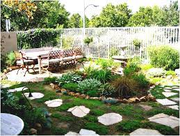 10 Beautiful Backyard Garden Ideas Cozy Backyard 4u In 2021 Rustic Landscaping Front Yard Cheap Landscaping Ideas For Front Yard Small Front Yard Landscaping