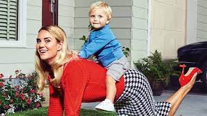 Monique noël westenberg, iedereen kent haar wel maar wie is monique westenberg nou precies en wat is zij nog meer dan de vriendin van de beroemde volkszanger en moeder van zoontje andré jr.? Monique Westenberg Verlaat Hazes Villa In Berkel En Rodenrijs Linda Nl