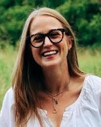 Alex Bettis's Instagram, Twitter & Facebook