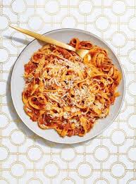 Sauce Bolognaise A L Aubergine Et Aux Champignons Tasty Pasta Rose Sauce Pasta Homemade Mushroom Soup