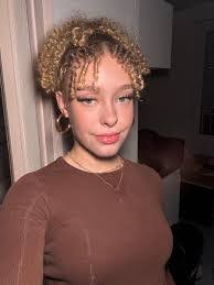 Kaelin Cason's Instagram, Twitter & Facebook