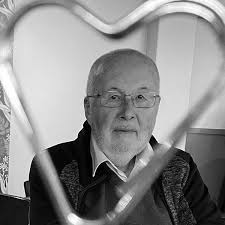 The Horror Anthology of Horror Anthologies: Amazon.co.uk: Lewis, DF:  9781447757351: Books