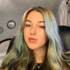 carly chandler (@Carlychandler)