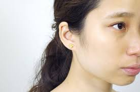 "hydrangia piece" gold small