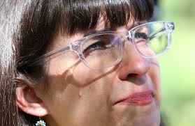 Founder of Mormon women's movement excommunicated by all-male church panel 