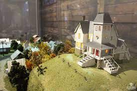 According to tripadvisor travelers, these are the best ways to experience gubei water town Wb Tour Hollywood On Twitter Nice Model Have You Had A Chance To Check Out The Miniature Town From Tim Burton S Beetlejuice During Your Visit To Wbtourhollywood Find It At Stage 48