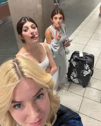 Brianna Buss's Instagram, Twitter & Facebook