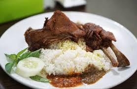 Berikut ini resep mudah membuat sambal lalapan yang praktis dan nikmat. 13 Tempat Makan Bebek Goreng Berpadu Sambal Pedas Di Surabaya Dijamin Mantap Bukareview