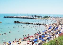 Jun 28, 2021 · românii sunt terorizați de hoți în special în sezonul estival. Eforie Nord