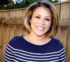 Elayna Brown's Instagram, Twitter & Facebook