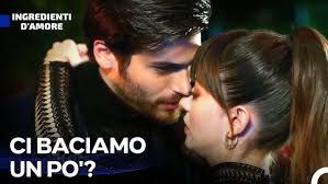 Federica Panicucci festeggia il suo compleanno a Parigi, la città  dell'amore, compie..