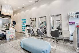 My salon de coiffure est le spécialiste du mobilier de coiffure en ligne, et une marque de la société mobicoiff, spécialisée en agencement de salons my salon de coiffure s'adapte au budget de tous les coiffeurs professionnels. Confidences Gratte Ciel Coiffure A Villeurbanne Rhone Treatwell