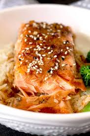 Pat the salmon dry with paper towels. Oven Baked Salmon With Honey Ginger Glaze Lemon Blossoms