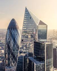 The Scalpellondon Looking On Point Scalpellondon Skygarden London England Skyline London Architecture London City