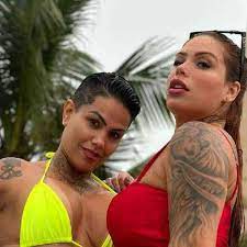 Karyn Alvys, a MC Sexy, faz sucesso no OnlyFans ao gravar conteúdos com a  filha - Famosos | Entretenimento