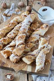 nussstangen aus blatterteig mit glasur rezept sweets lifestyle rezept blatterteig rezepte suss blatterteig suss rezepte