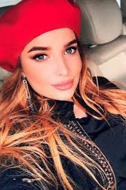 Fresh Ways How To Wear A Beret To Stay Trendy Lovehairstyles Mom Hairstyles Easy Hairstyles For Long Hair How To Wear