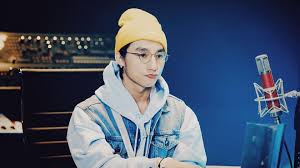Tuy nhiên, ngay khi biểu diễn xong ca khúc cũng là lúc liveshow của sếp kết thúc và tổng kết lại thì chương trình chỉ vỏn vẹn chưa đầy 20 phút?! Dmhq0mylrwn Nm