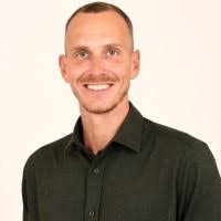 800+ perfiles de «Buser»