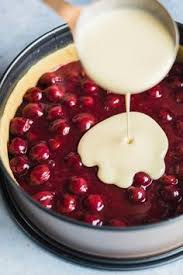 Kasekuchen Mit Kirschen Mit Luftiger Quarkmasse Die Besten Backrezepte Mit Gelinggarantie Rezept In 2020 Kuchen Kasekuchen Rezept Einfach Kasekuchen Mit Kirschen